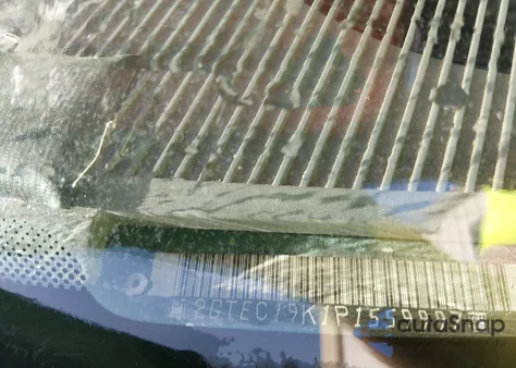 1993 GMC Sierra C1500 z USA, uszkodzony, nr VIN 2GTEC19K1P1559997